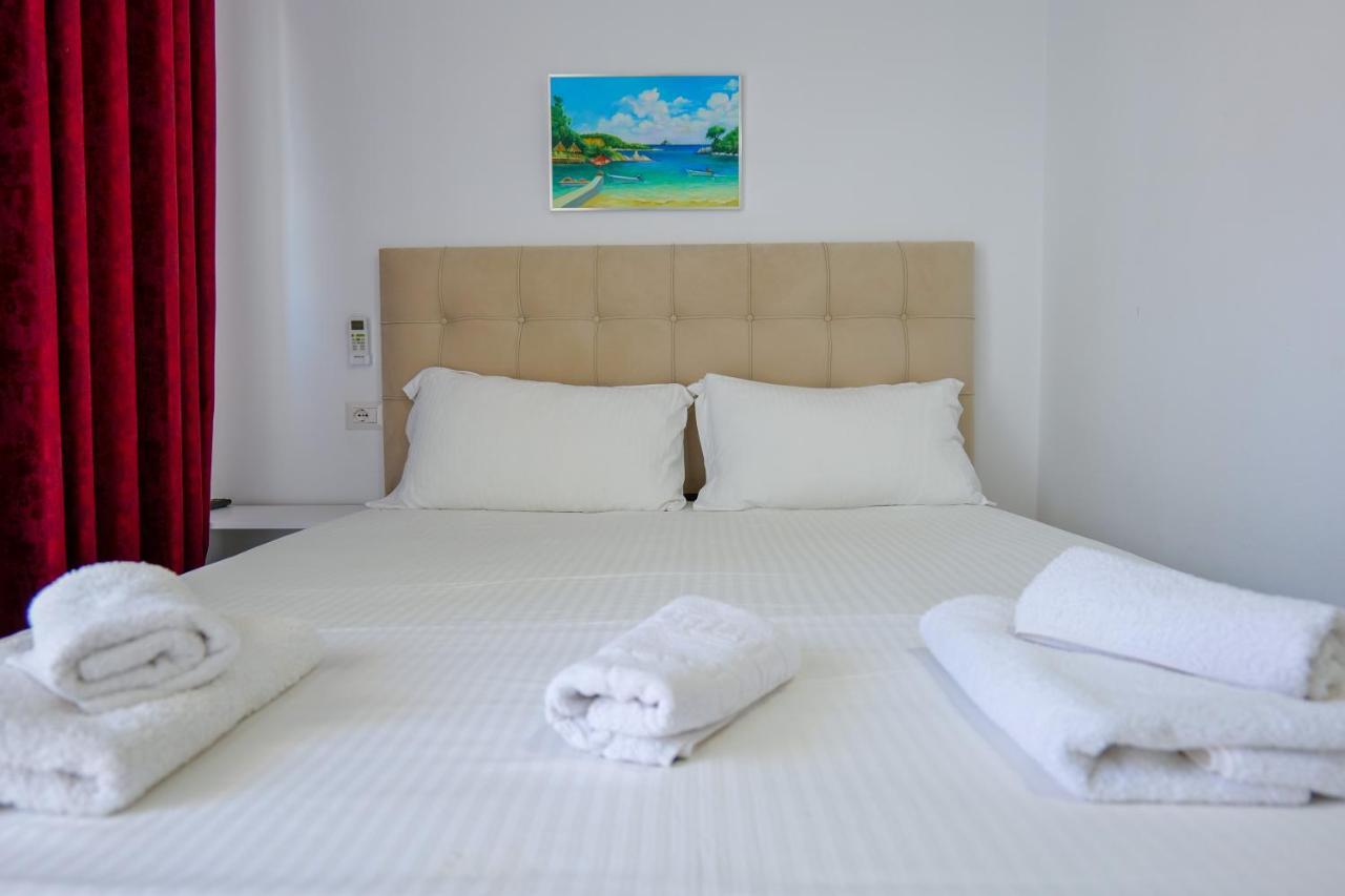 Guest House Gerard Ksamil Exterior photo