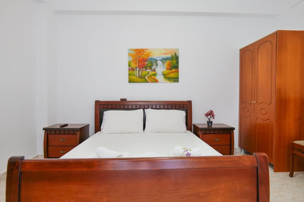 Guest House Gerard Ksamil Exterior photo
